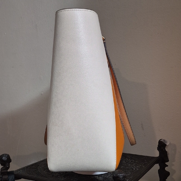 Kate Spade Vibrant Orange and Cream Tote - Picture 3 of 11